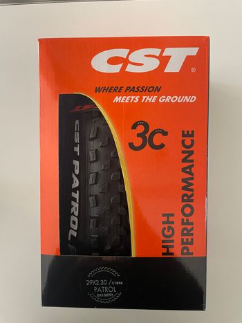 Używany CST Tires PATROL bike — zdjęcie 2 z 5