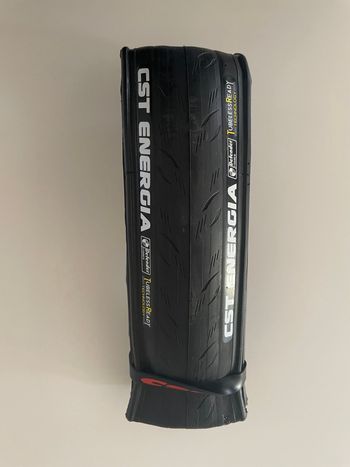 Używany CST Tires ENERGIA Tyres & Tubes