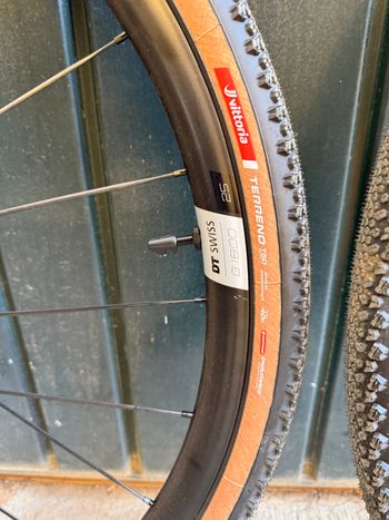 Brugt Dt Swiss P 1800 2025 bike — billede 2 af 4