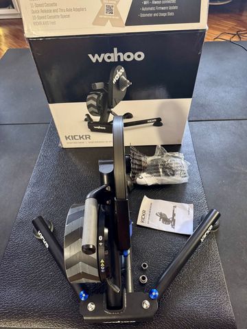 Used Wahoo V6 2024 bike — image 2 of 4