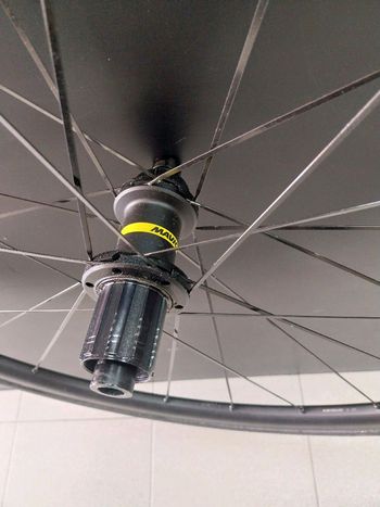 Used Mavic Ksyrium S disc 2024 bike — image 4 of 4