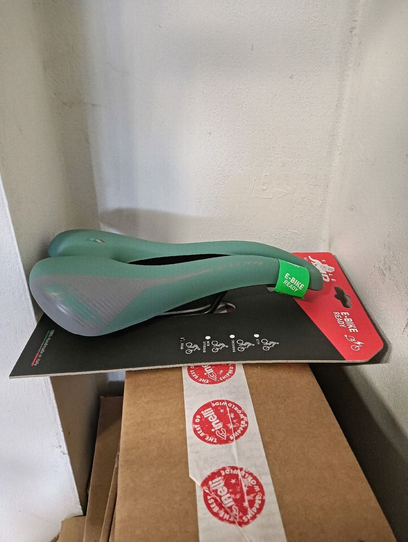 Used Selle Smp Extra 2025 Saddles & Seatposts