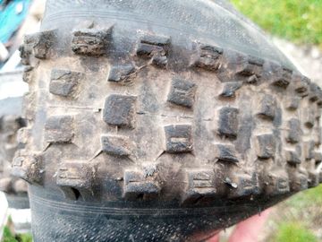 Używany Vee Tires Attack hpl Dh Case bike — zdjęcie 8 z 11