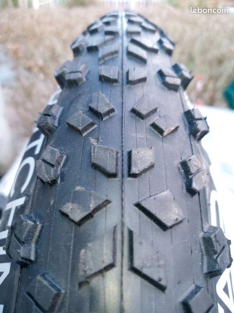 Used Hutchinson taïpan,koloss et toro koloss bike — image 4 of 8