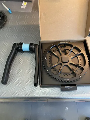 Used Cannondale Chainring Bike Crowns Crankset Hollogram Drivetrain & Pedals