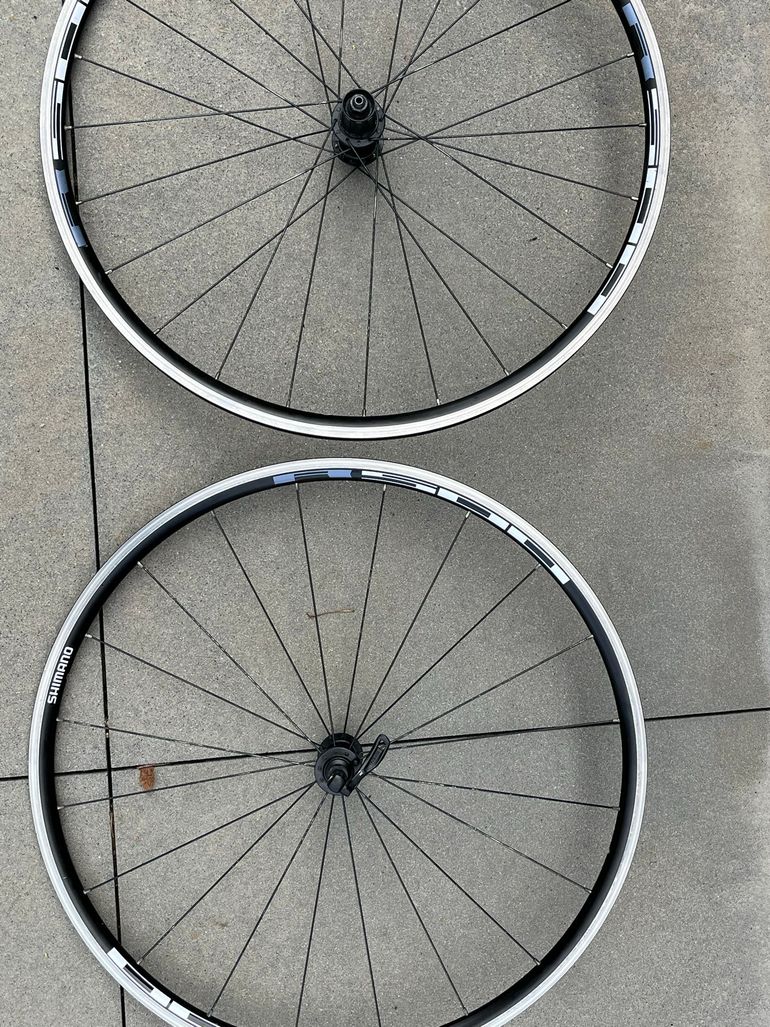 Used Shimano WH-R501 Wheelset – $ 97 | buycycle