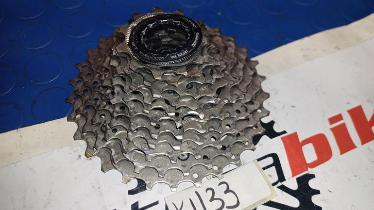 Used Shimano Cassetta  Ultegra R8000 11v 11-30 - KU33 2024 bike — image 2 of 3