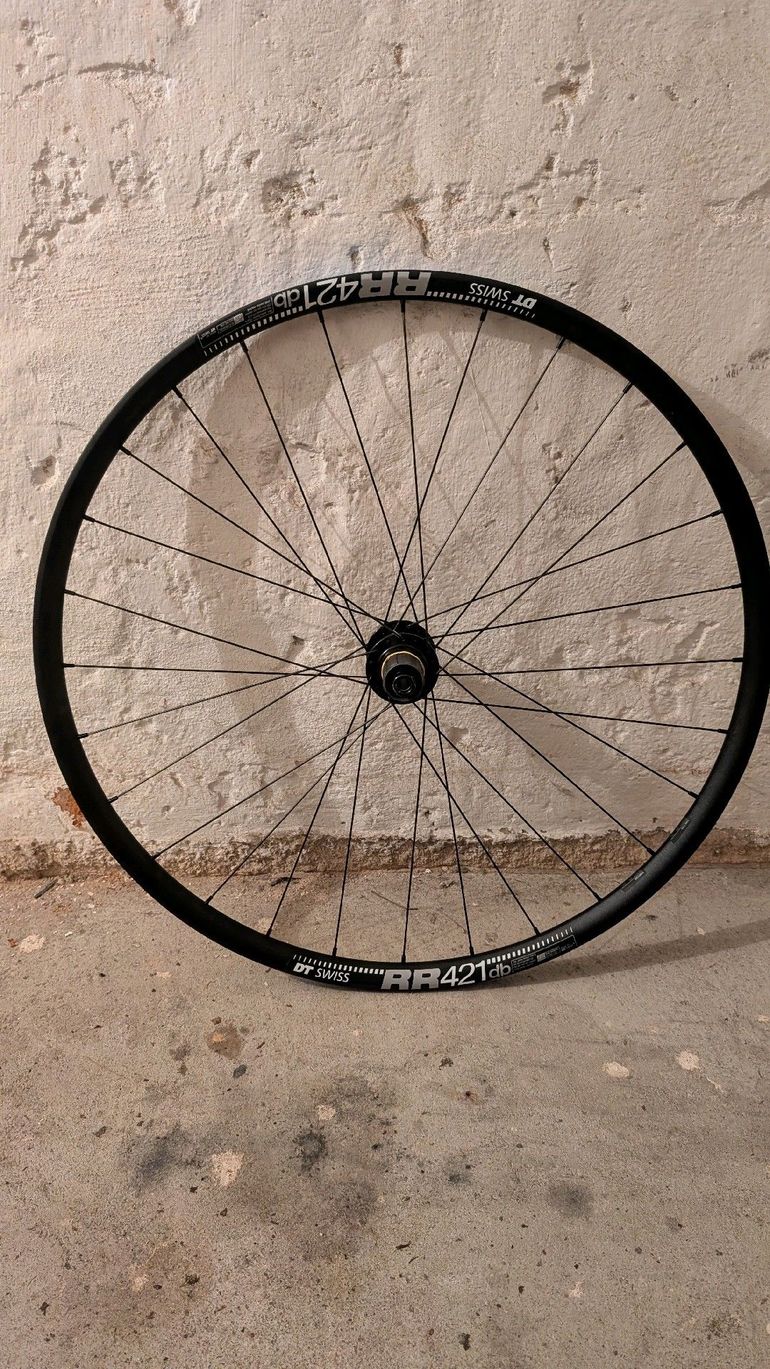 Used Dt Swiss 421 DB 2024 bike — image 1 of 3