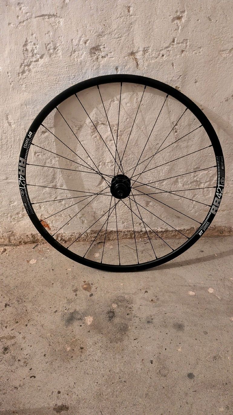 Used Dt Swiss 421 DB 2024 bike — image 2 of 3