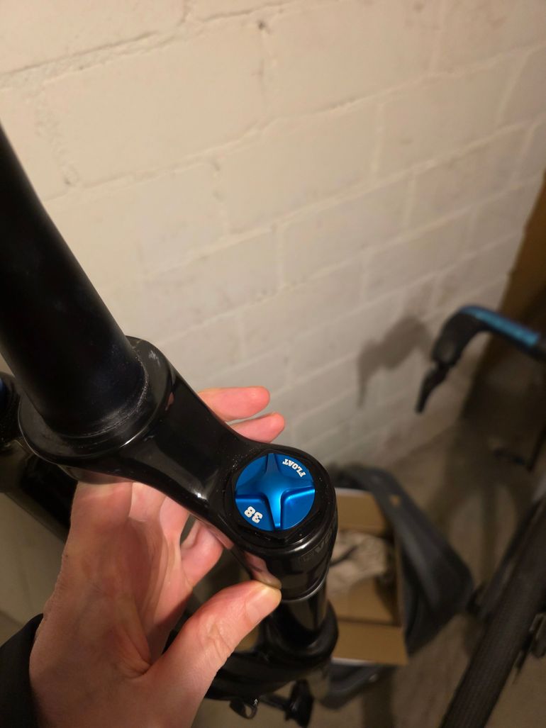 Gebrauchtes Fox 38 float 2023 bike — Bild 9 von 20