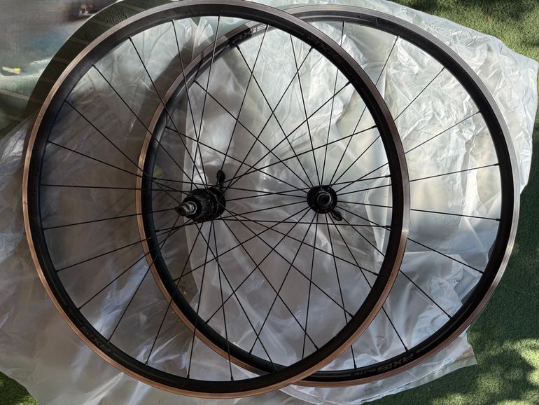 Used Specialized Axis Elite 700c Wheelset – € 55 | buycycle