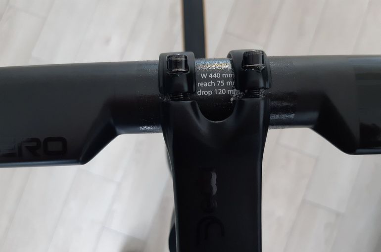 Used Deda Superzero RS 2025 bike — image 2 of 4