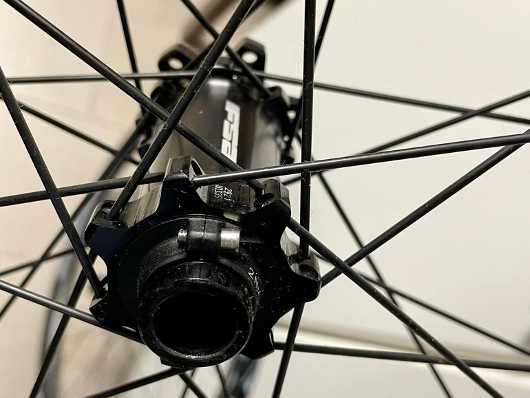 Used Fsa E-MTB Carbon i29 2022 bike — image 8 of 8