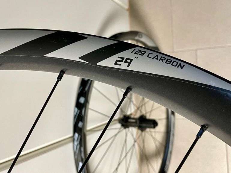 Used Fsa E-MTB Carbon i29 2022 bike — image 7 of 8