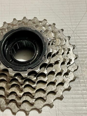 Used sconosciuto 6 speed 1985 bike — image 2 of 5