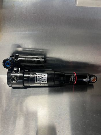 Tweedehands RockShox SuperDeluxe Ultimate 2024 Rear Suspension