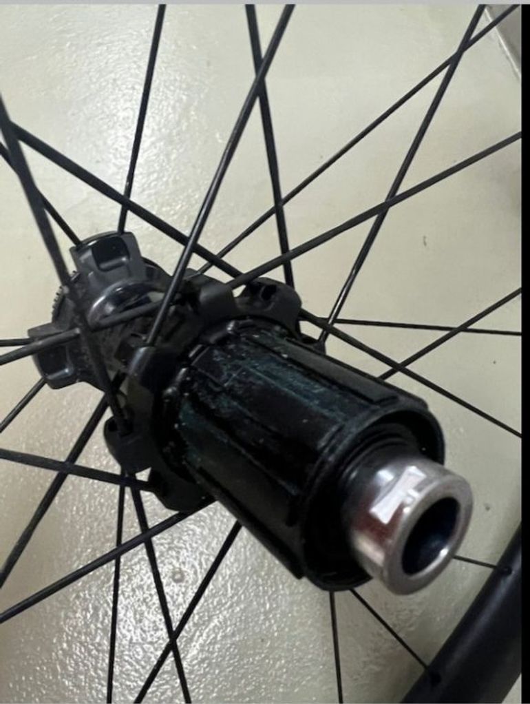 Used Ultegra ruedas carbono ultegra c60 2024 bike — image 3 of 5