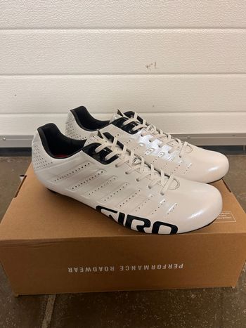 Used Giro Giro Empire Lace 43 2024 bike — image 1 of 5