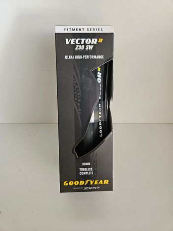 good year, vector r Z30 SW
