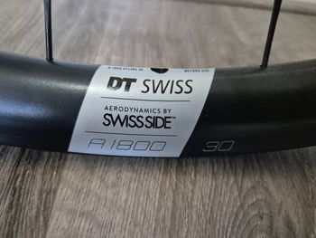 Used Dt Swiss a1800 2025 bike — image 2 of 3