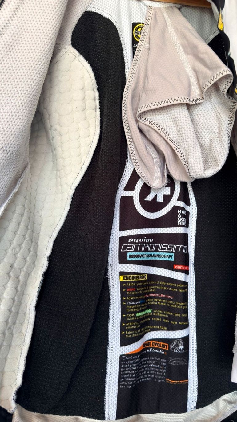 Used Assos iJ.bonka.6 – € 169 | buycycle