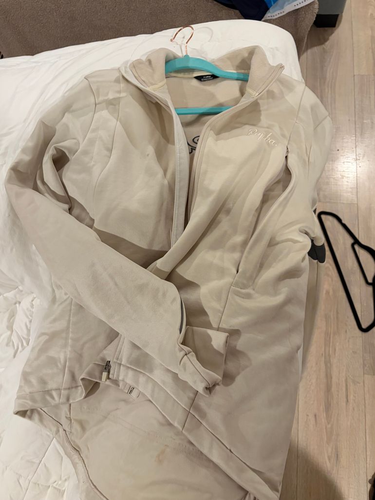 Used Rapha Pro Team Winter Jacket – $ 75 | buycycle