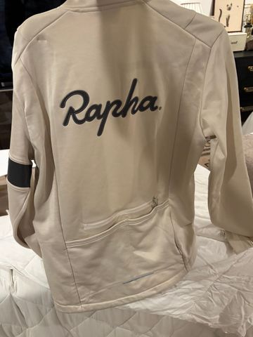 Used Rapha Pro Team Winter Jacket – $ 75 | buycycle