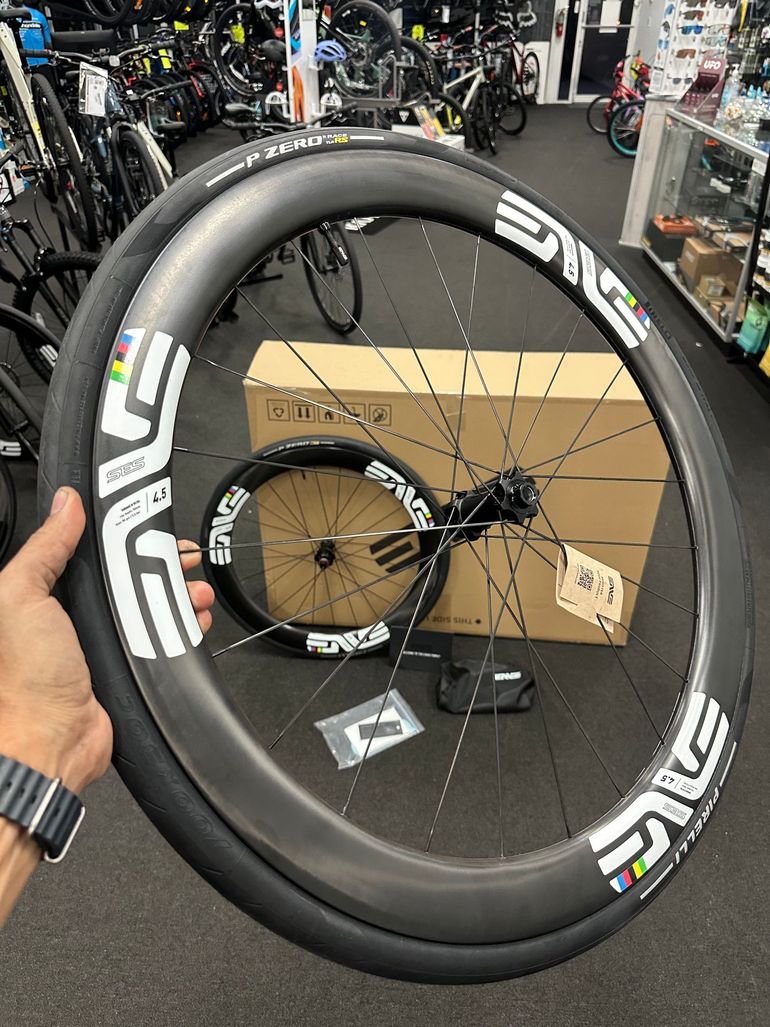 Used Enve 4.5 Enve Edition Pogacar Edition world champion 2025 2025 bike — image 4 of 6