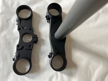 Fox 40 Lower Crown-Steerer + Upper Crown 44 mm Offset Fork usato