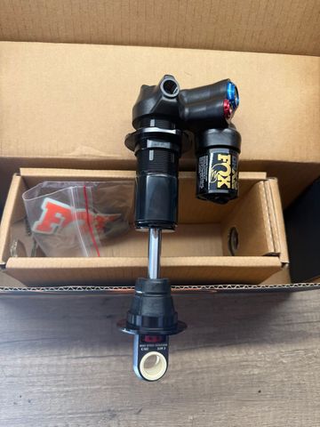 Fox DHX2 factory trunnion 2024 Rear Suspension usato