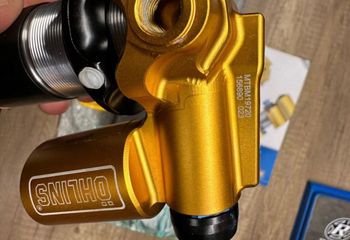 Öhlins TTX22 trunnion 2024 bike usato — immagine 3 di 3
