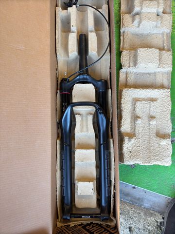 RockShox FS-REBA-10B-A9 2022 Fork usato