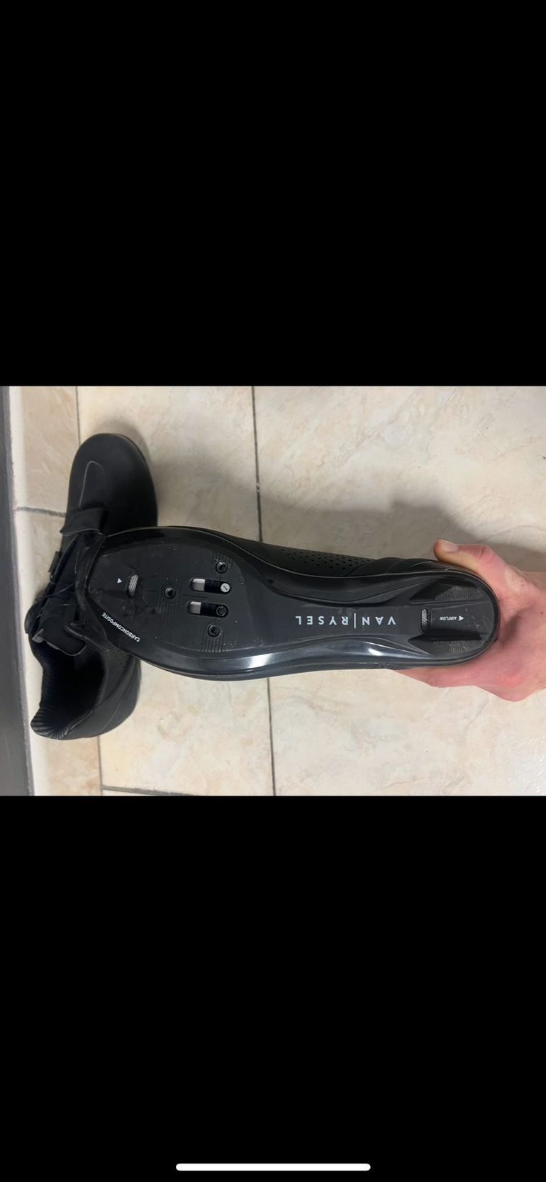 Used Van Rysel carbon bike — image 1 of 2
