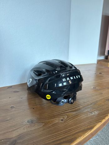 Używany oakley Aro3 2019 bike — zdjęcie 2 z 3