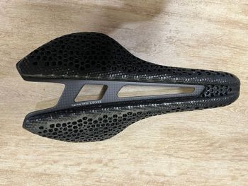 Used Bianchi Reparto Corse 3D AIR Carbon Saddle – € 279 | buycycle
