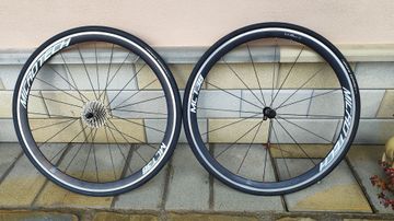 Basso Microtech MCT38 con pacco pignoni Shimano 105 11v 28-11 2017 Wheels usato