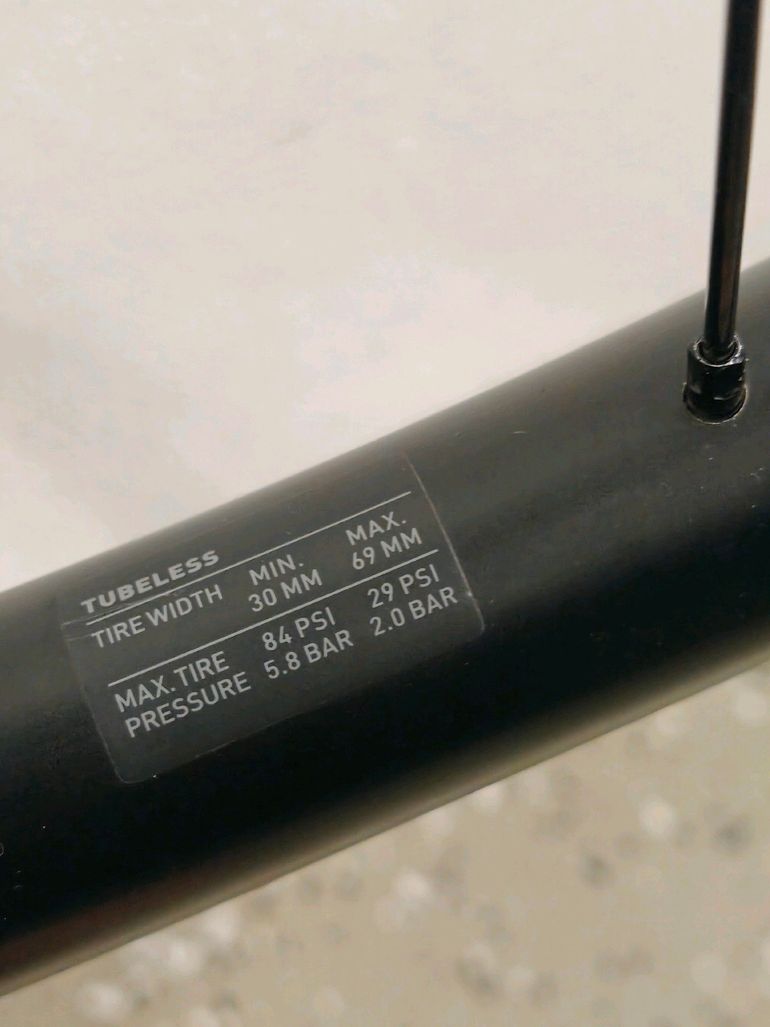 Used Dt Swiss Gravel LN 2022 bike — image 7 of 10