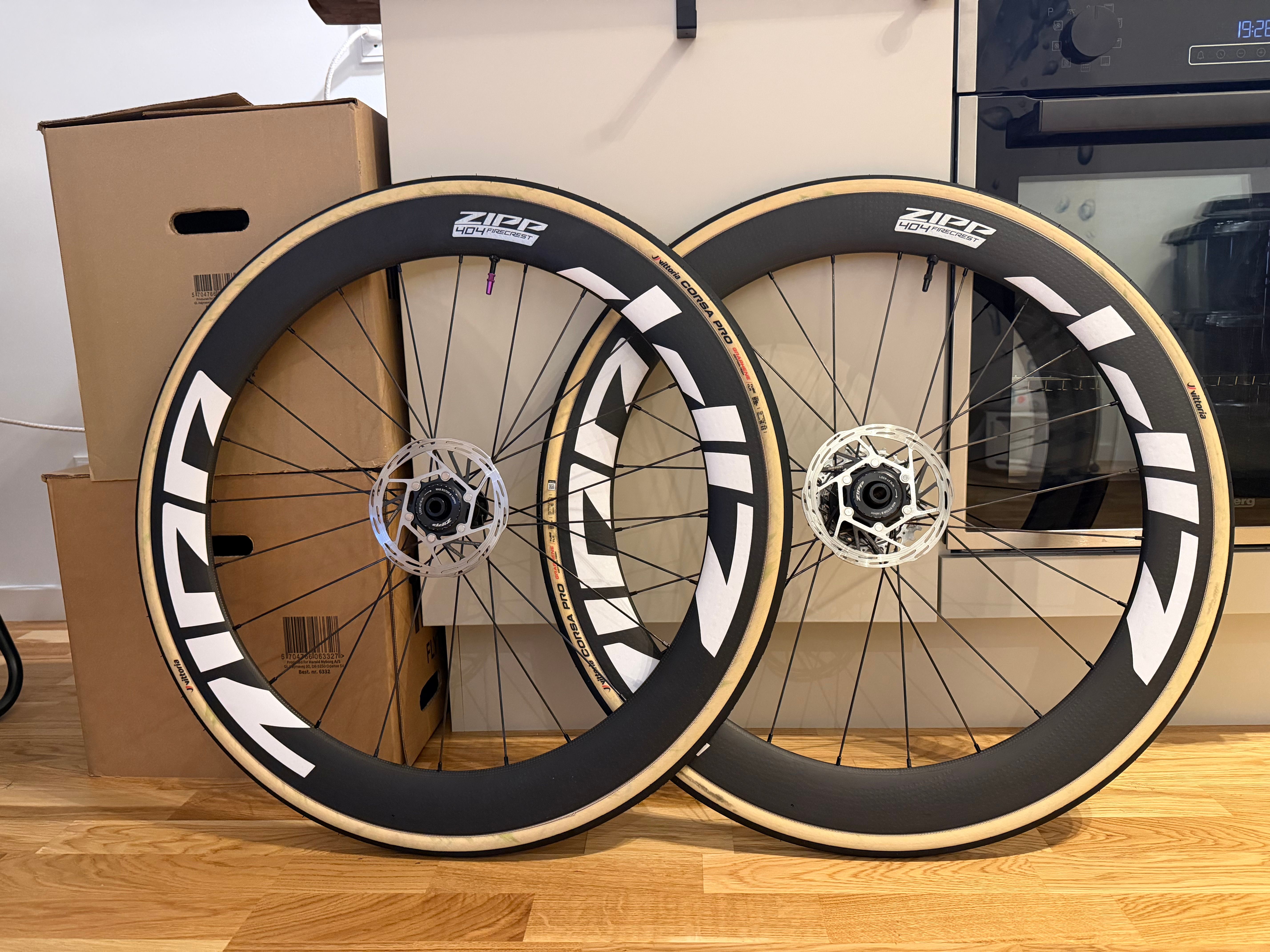 Used Zipp 404 Firecrest Disc – € 970 | buycycle