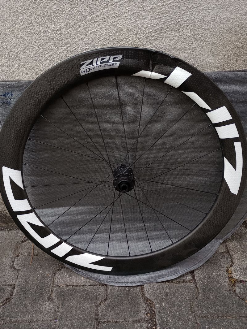 Used Zipp 404 Firecrest 2026 Wheels