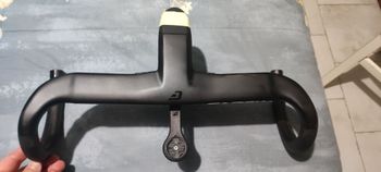 Used Cadex Aero Integrated Handlebar bike — image 2 of 3