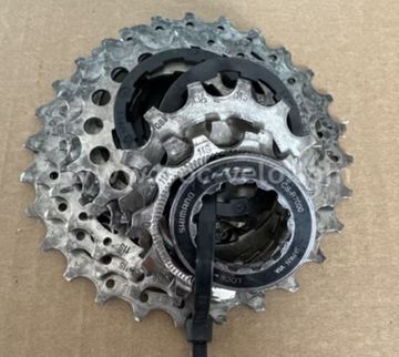 Käytetty Shimano Cassette Shimano 105 11/28 cs-r7000 Drivetrain & Pedals