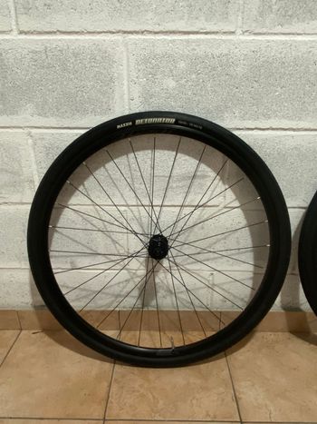 Used expert - disc Merida -Expert - disc 2024 bike — image 2 of 6