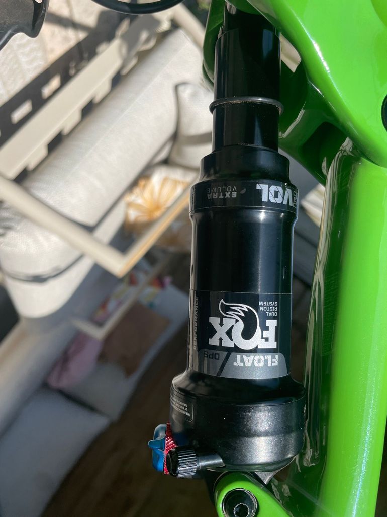 Used Fox Float DPS performance 2023 bike — image 2 of 4