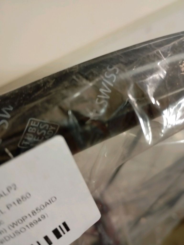 Used Dt Swiss p1850 2022 bike — image 4 of 10