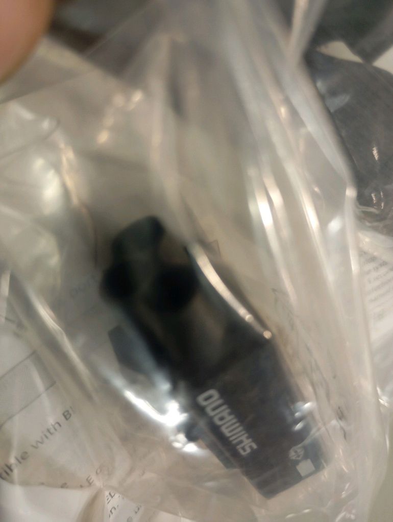Used Shimano di2 port 3 fori 2022 bike — image 6 of 7