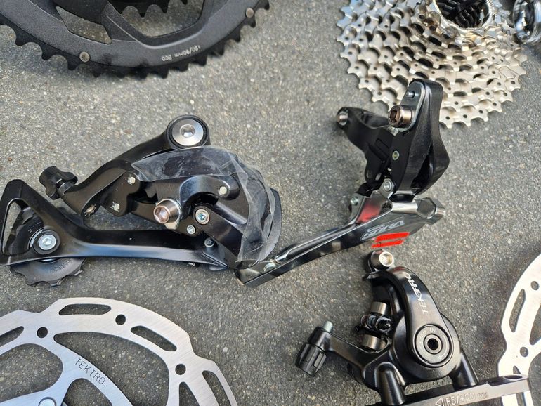 Used Shimano Sora Disc 2024 bike — image 3 of 8
