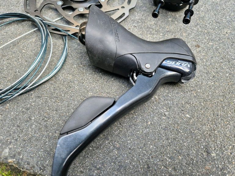Used Shimano Sora Disc 2024 bike — image 6 of 8