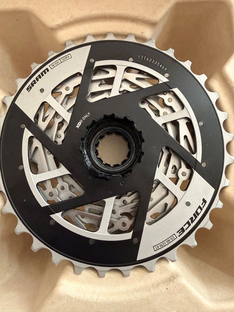 Used Sram Force AXS XG-1270 10-33t 12 Speed – $ 135 | buycycle