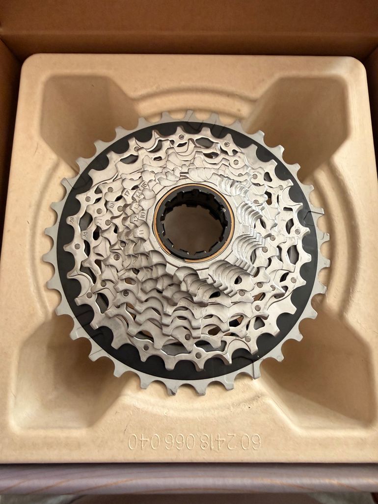 Used Sram Force AXS XG-1270 10-33t 12 Speed – $ 135 | buycycle