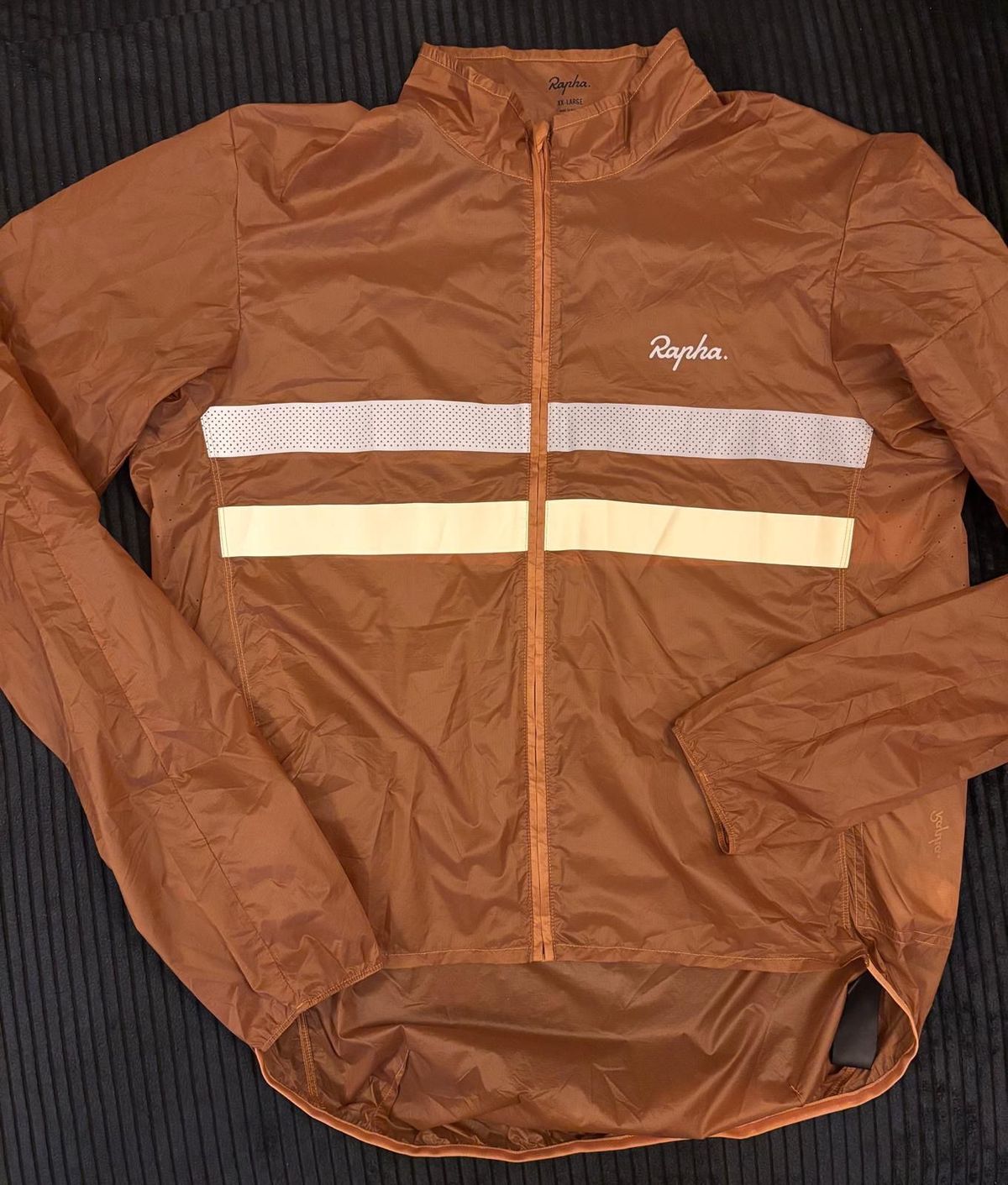 Used Rapha Brevet Flyweight Wind Jacket – € 90 | buycycle